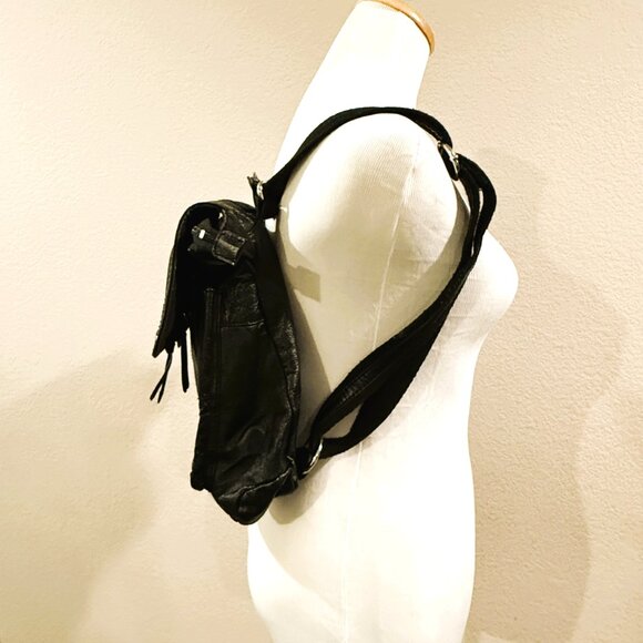 The Sak Ventura Convertible Crossbody Shoulder or Backpack Black Leather Bag main image 8